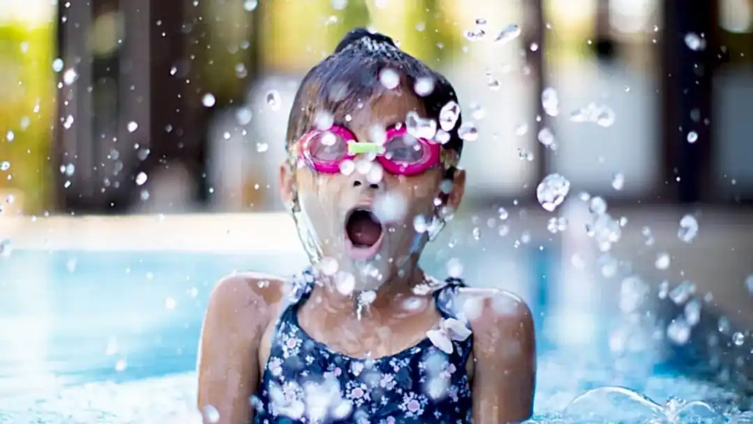 childrens swimming lessons age 4